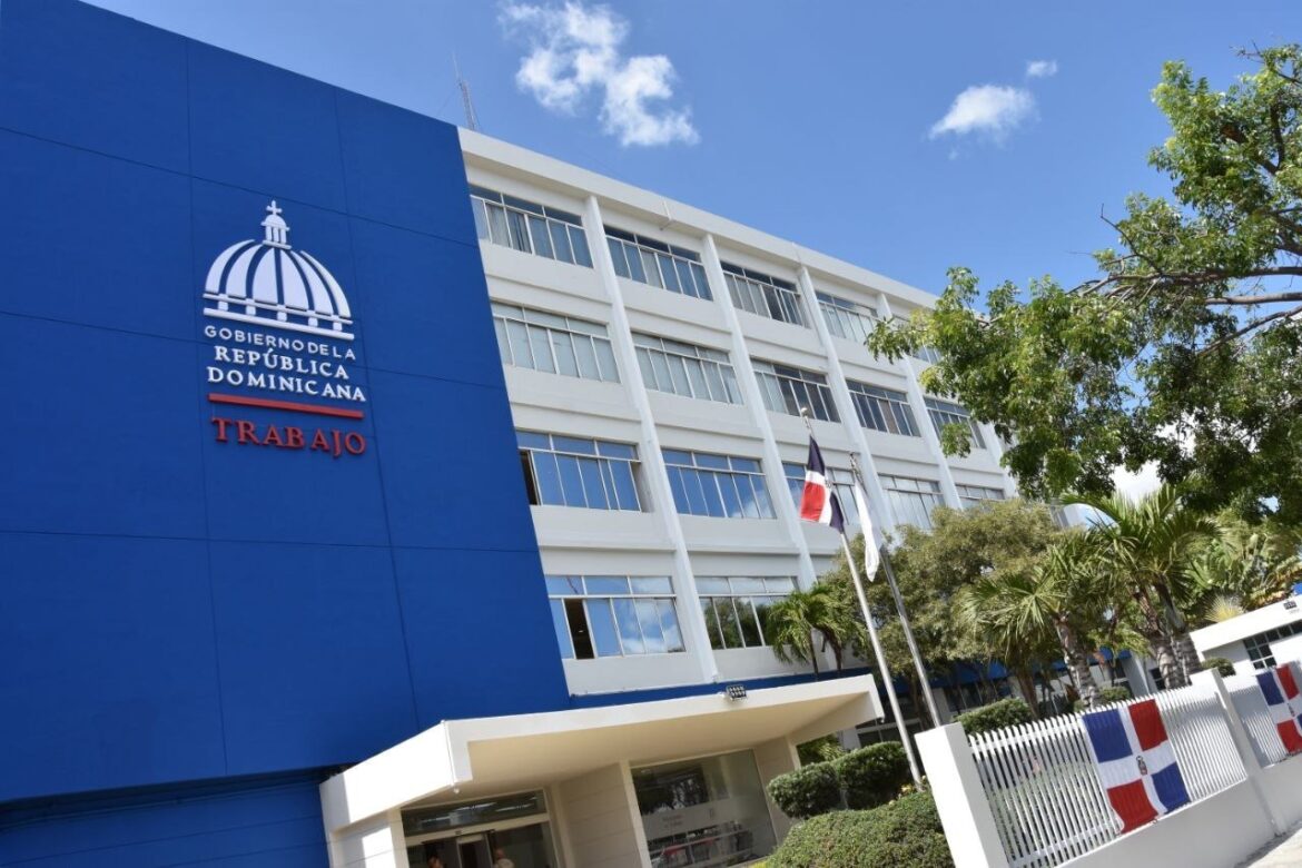 Ministerio de Trabajo reitera Día de la Independencia Nacional no se cambia