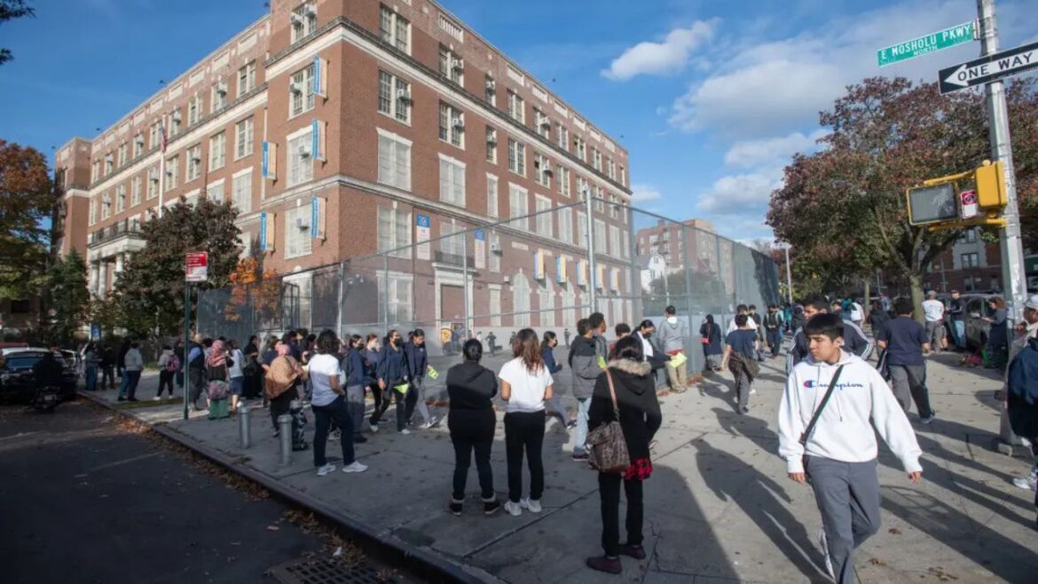Maestros dominicanos en Nueva York enfrentan explotación mientras avanza investigación por tráfico humano