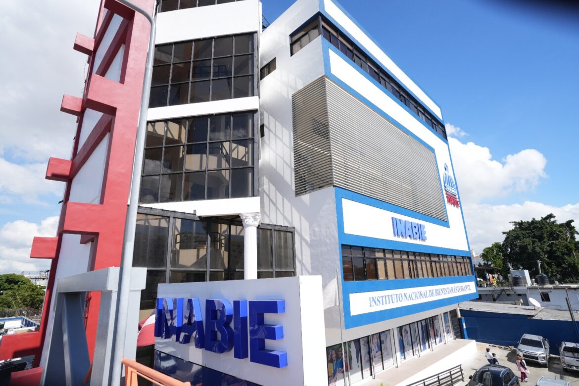 INABIE genera en primeros días del año libramientos de pagos por más de RD$3,000 millones para la alimentación escolar