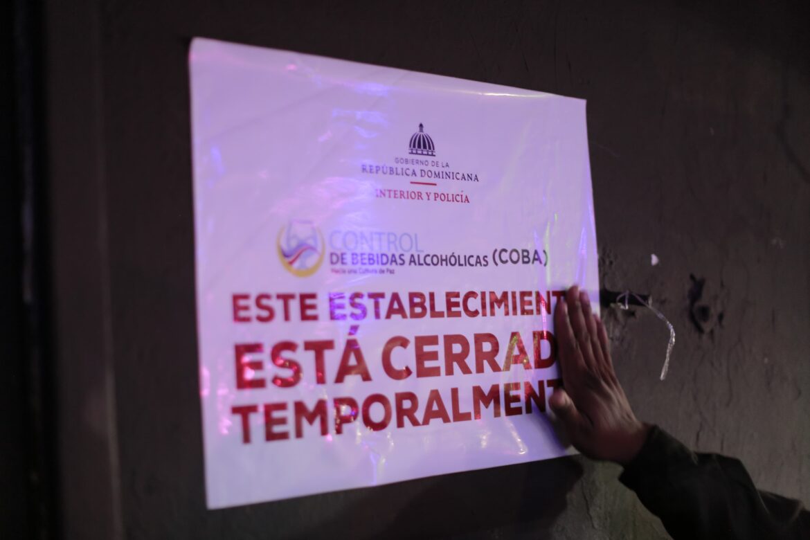 Clausuran cuatro centros nocturnos y notifica otros cuatro en la capital