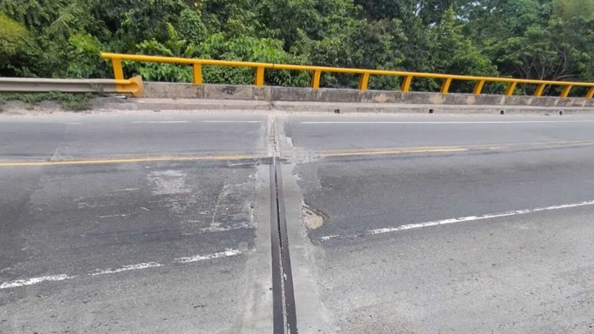 Obras Públicas cierra desde este lunes puente sobre río Cachón para reparar juntas de expansión